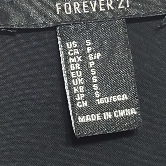 Black Lace Detail Romper Keyhole Bell Sleeve Size Small Gothic - Picture 11 of 11